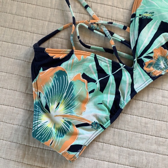 Roxy tropical floral blue strapy padded bikini top large - Picture 2 of 5